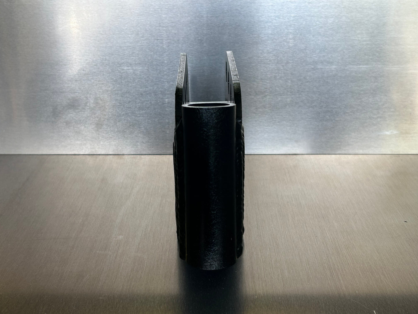 Transom-Mounted Spud Pole Bracket